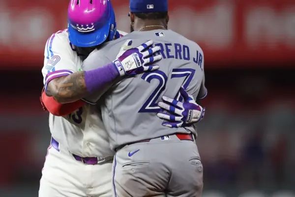 Kansas City: Blue Jays defeat Royals, reach .500 mark